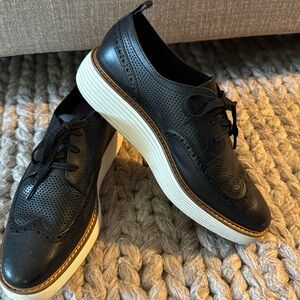 Cole Haan Women's ØriginalGrand Platform Wingtip Oxfords.  Size 9